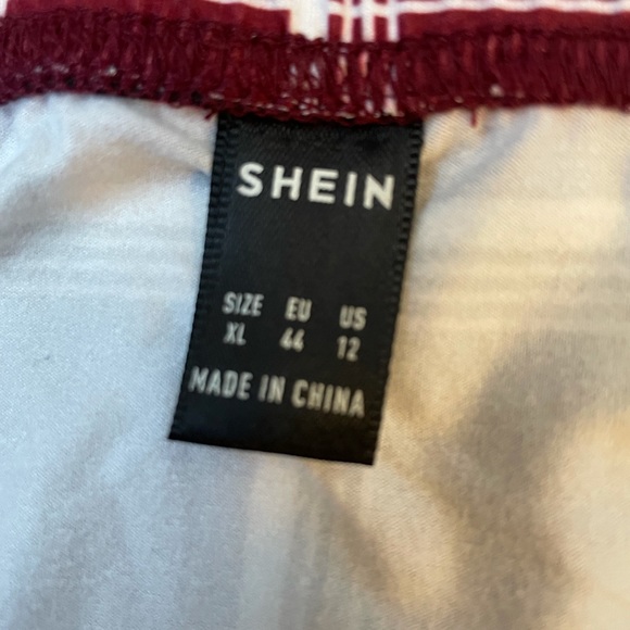 Plaid skirt - Picture 3 of 3